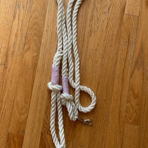 The Smick Cotton dog leash.